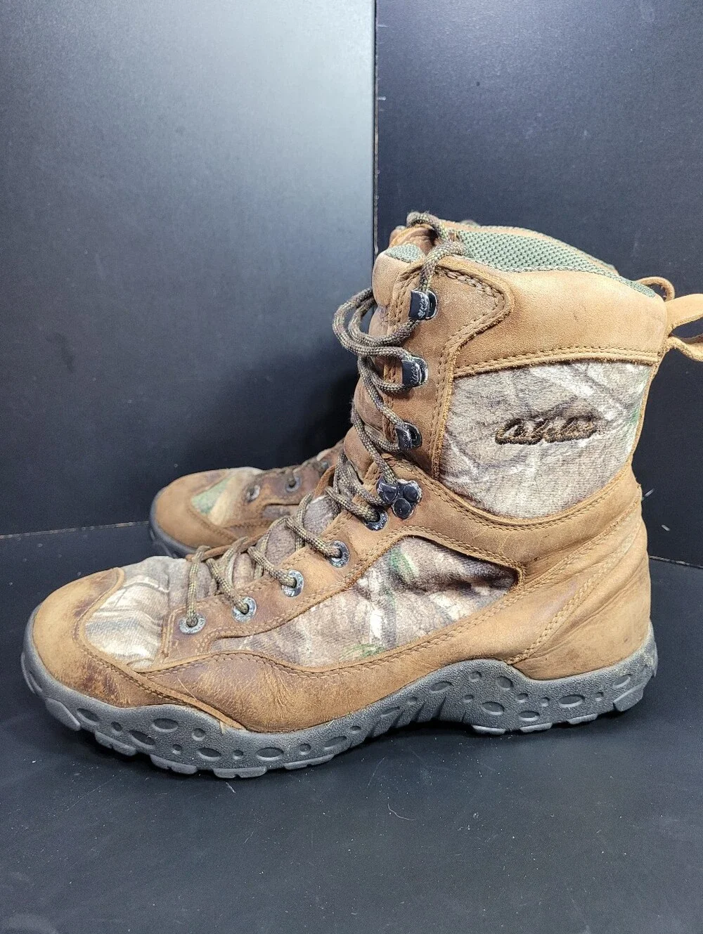 Cabelas Mens Hunting Boots Camo Suede Leather Waterproof GORE-TEX Size 11 D
